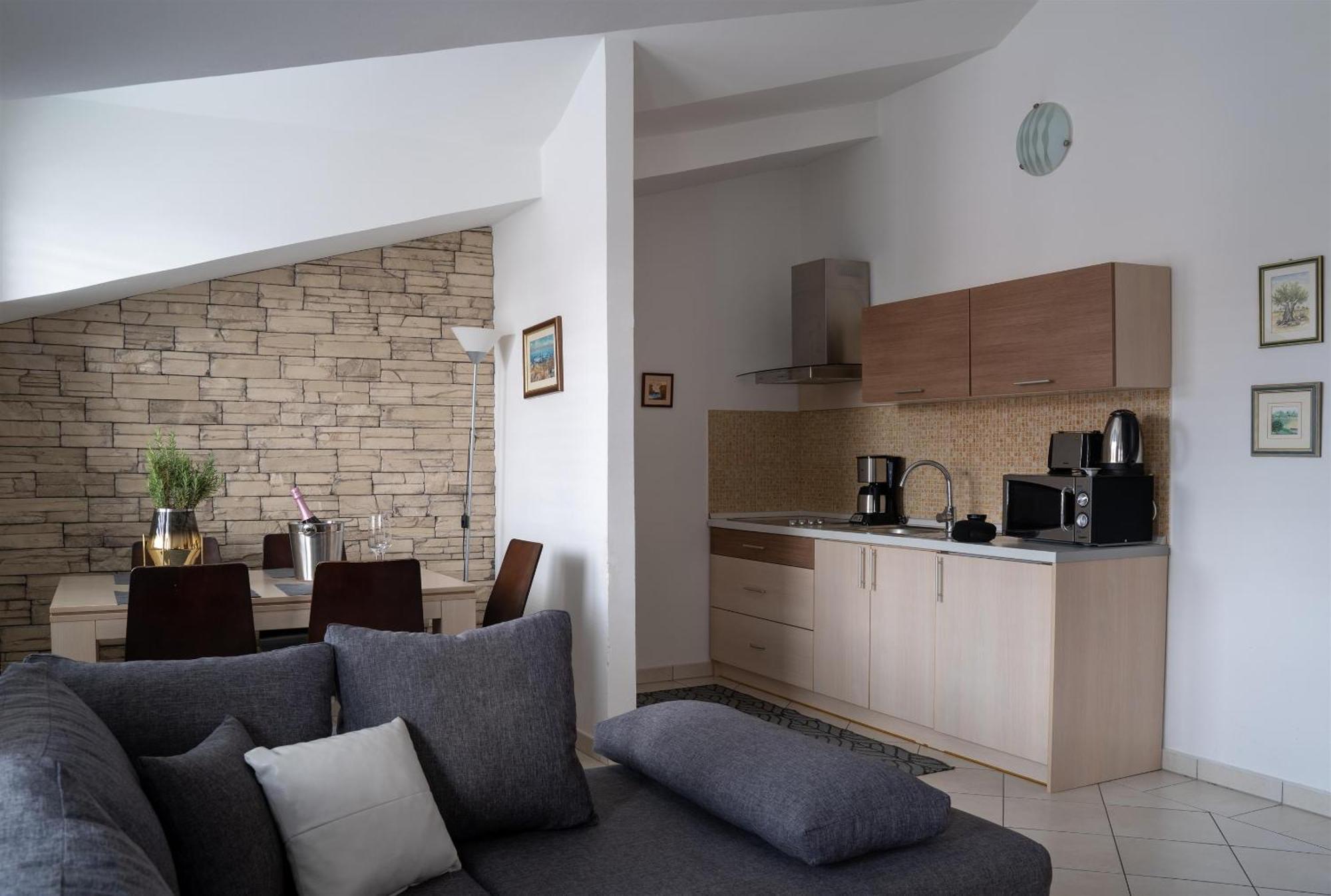 Apartments Valbruna Rovinj Exterior photo
