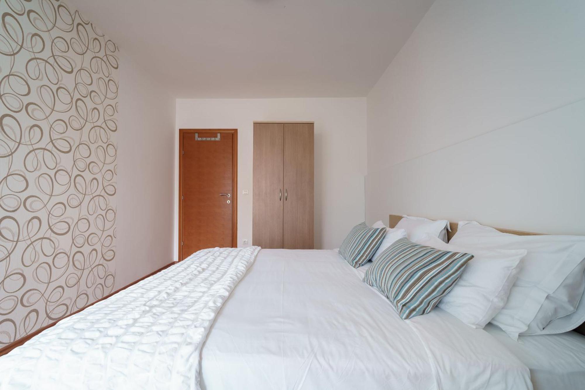 Apartments Valbruna Rovinj Exterior photo
