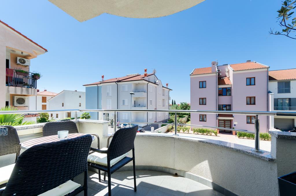 Apartments Valbruna Rovinj Exterior photo
