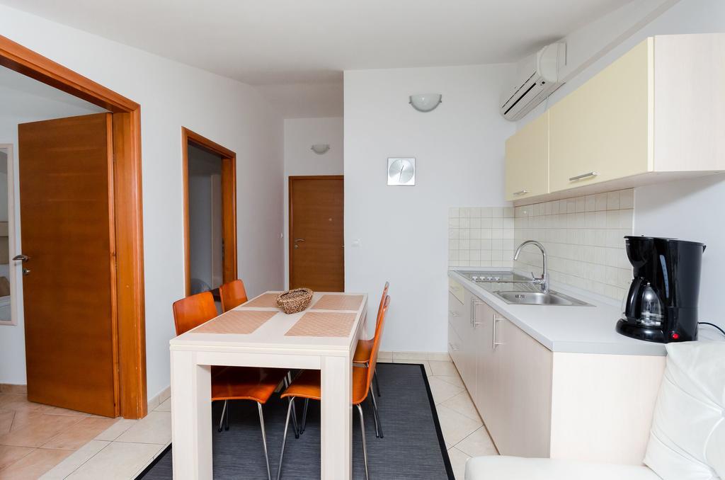 Apartments Valbruna Rovinj Exterior photo