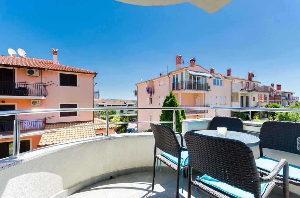 Apartments Valbruna Rovinj Exterior photo